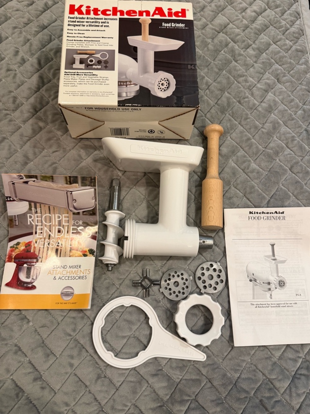 New Vintage KitchenAid White and Wood Food Grinder Attachment with Accessories